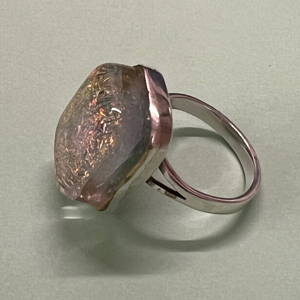 Gorgeous Sterling Silver and Glass Opalescent Ring Size 7